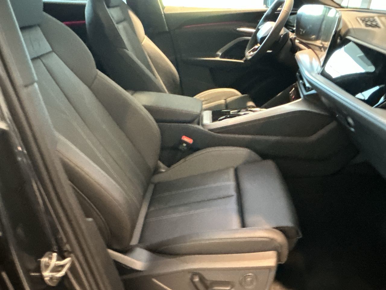 Audi All-New Q5  2025 à North Vancouver, Colombie-Britannique