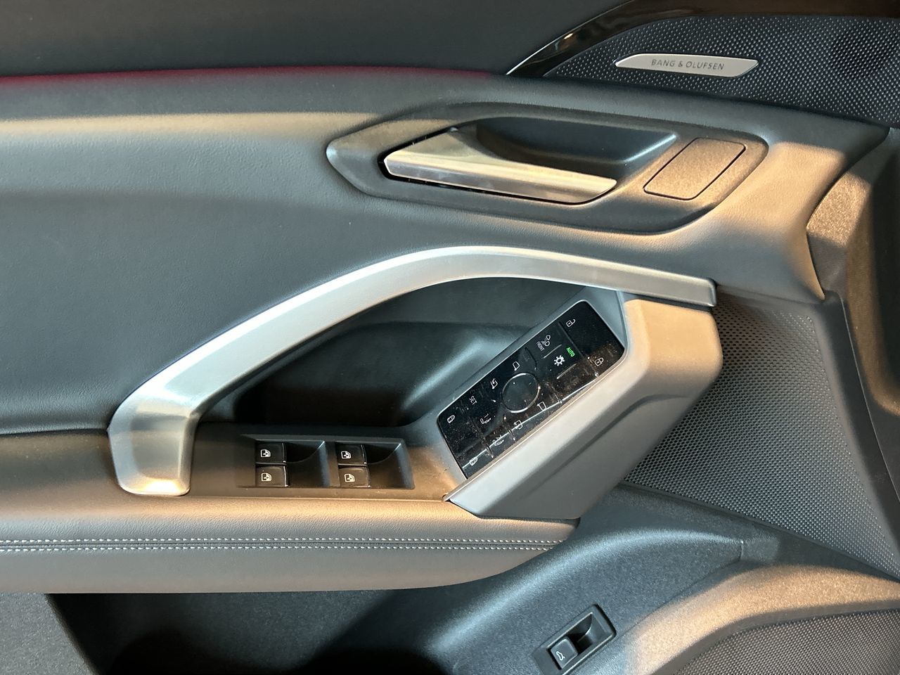 Audi All-New Q5  2025 à North Vancouver, Colombie-Britannique