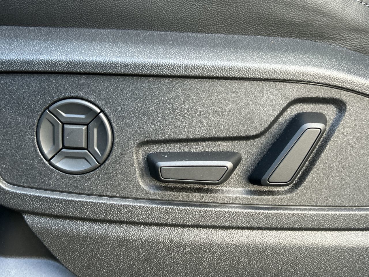 Audi All-New Q5  2025 à North Vancouver, Colombie-Britannique