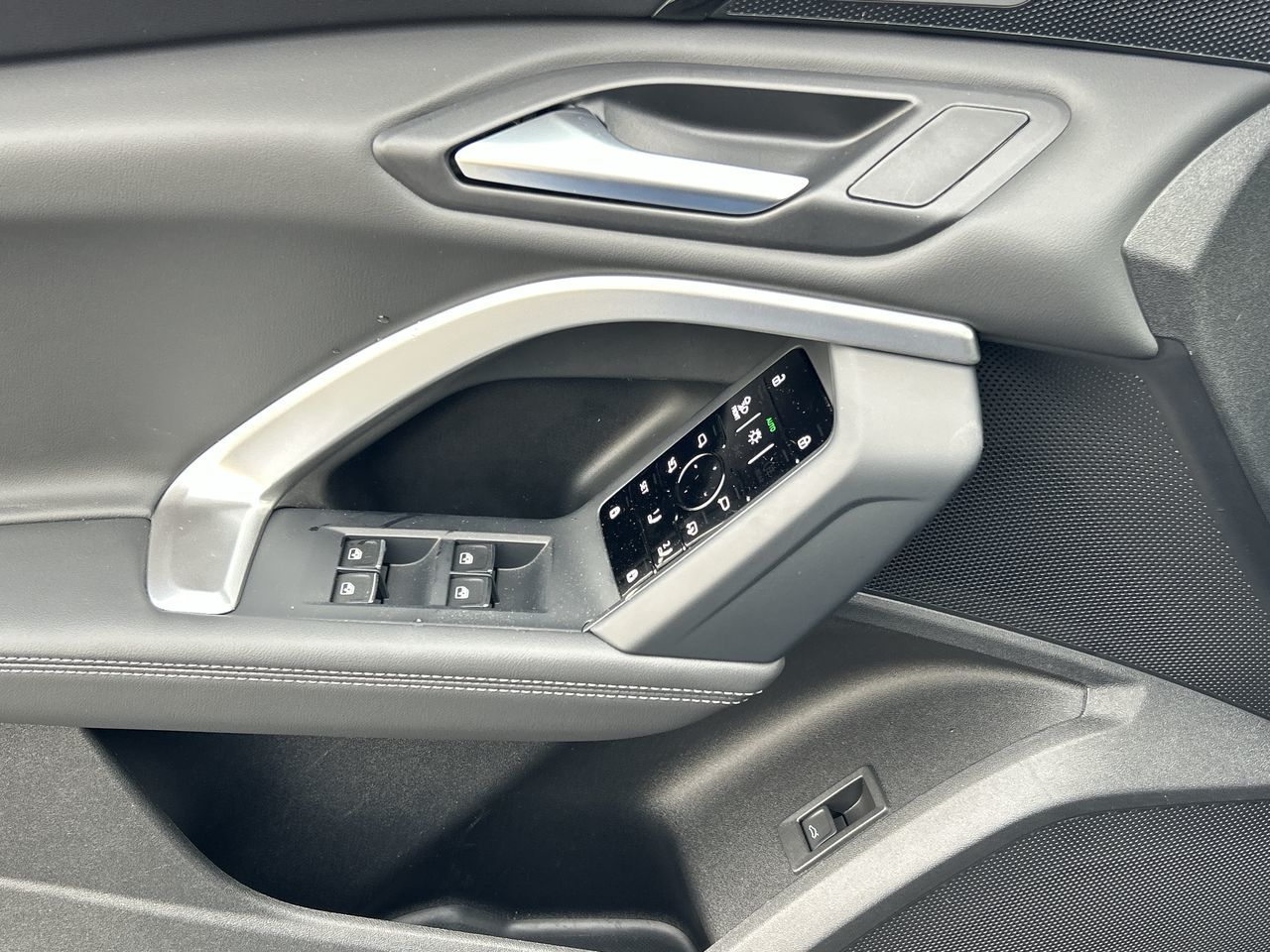 Audi All-New Q5  2025 à North Vancouver, Colombie-Britannique