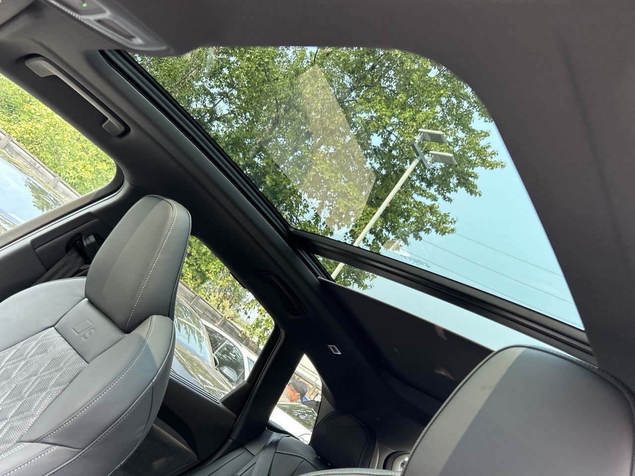 Audi All-New SQ5  2025 à North Vancouver, Colombie-Britannique