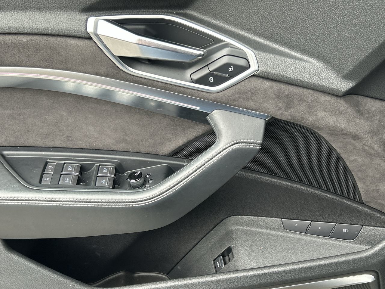 Audi e-tron  2019 à North Vancouver, Colombie-Britannique