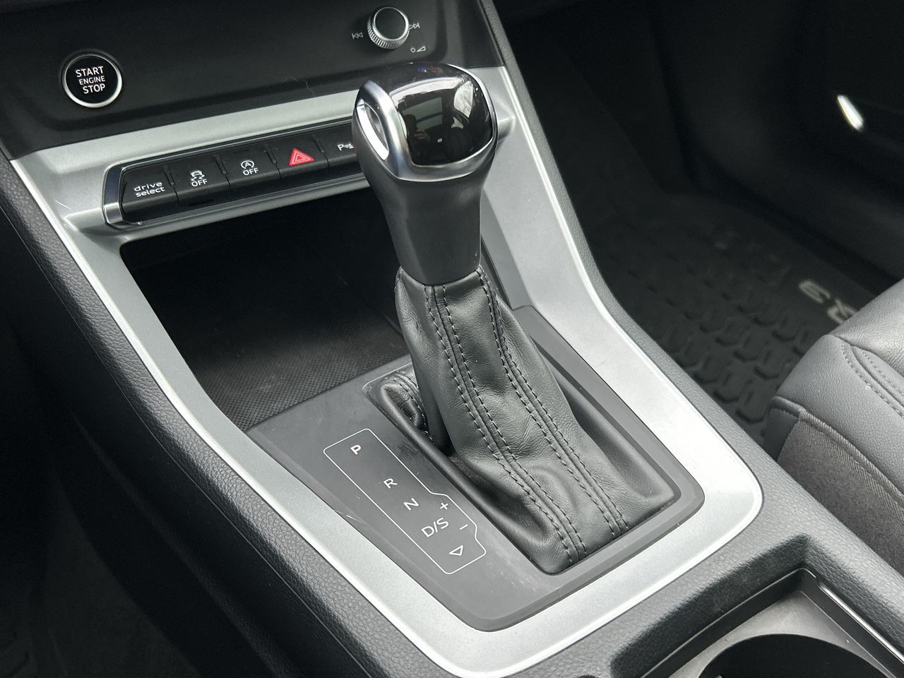 Audi Q3  2021 à North Vancouver, Colombie-Britannique