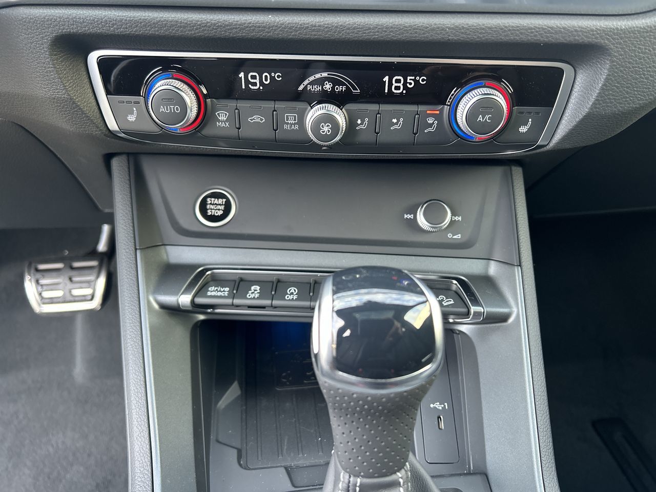 Audi Q3  2025 à North Vancouver, Colombie-Britannique