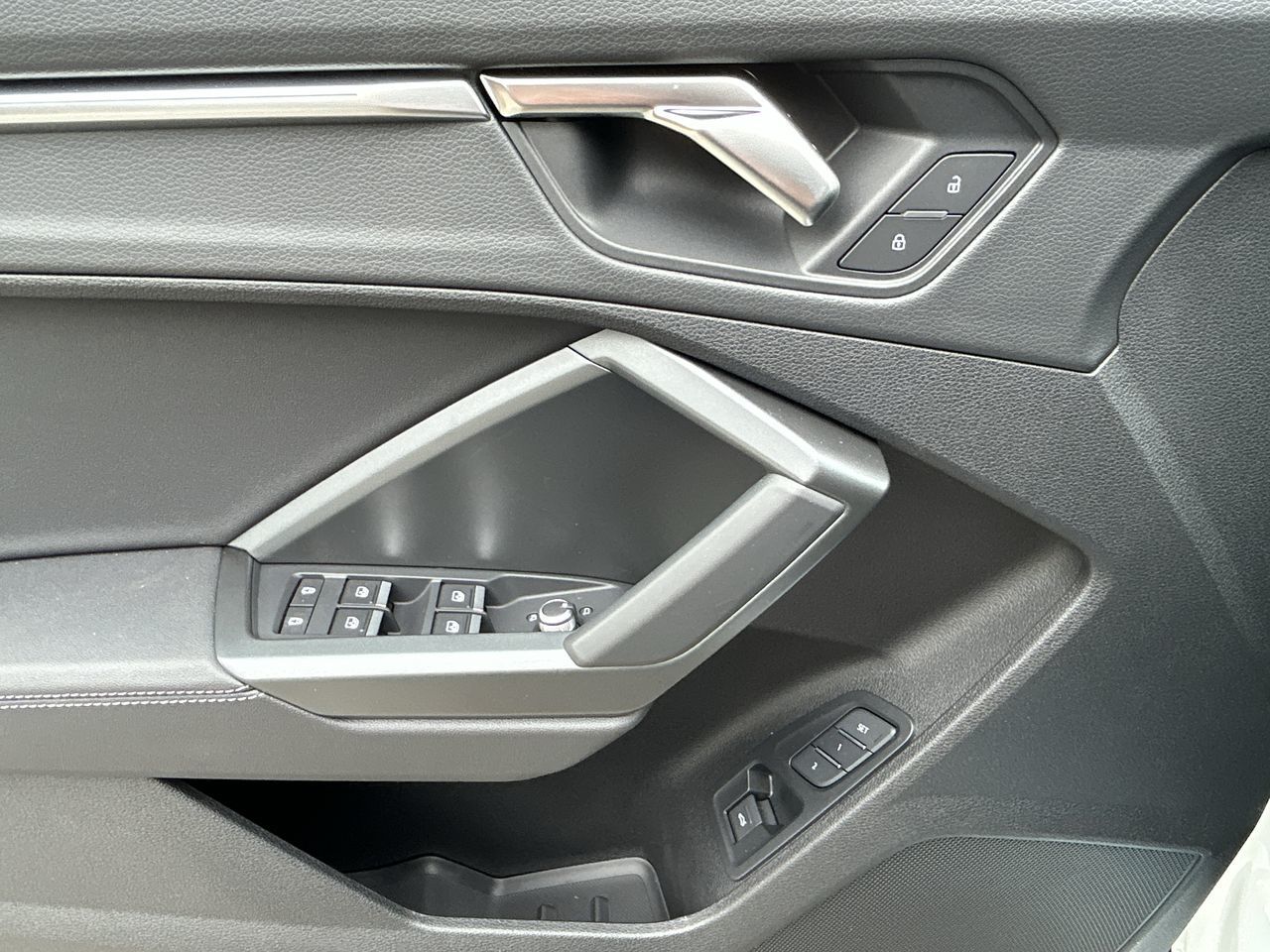 Audi Q3  2025 à North Vancouver, Colombie-Britannique