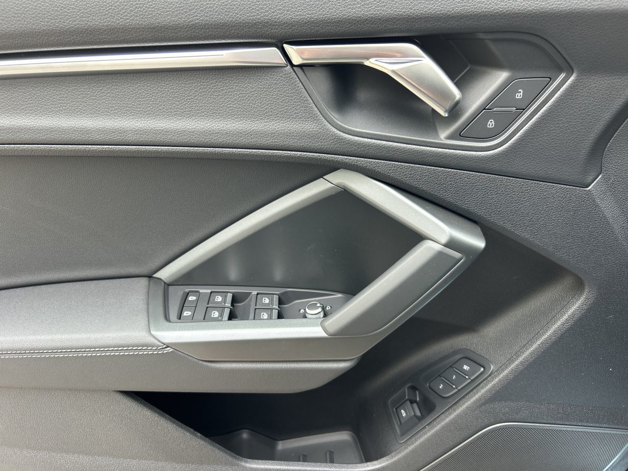 Audi Q3  2025 à North Vancouver, Colombie-Britannique