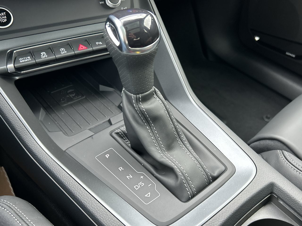 Audi Q3  2025 à North Vancouver, Colombie-Britannique