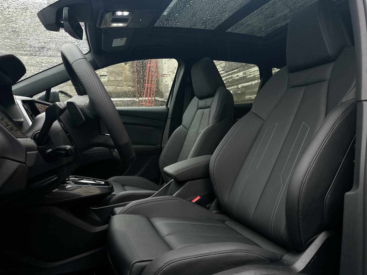 Audi Q4 e-tron  2025 à North Vancouver, Colombie-Britannique
