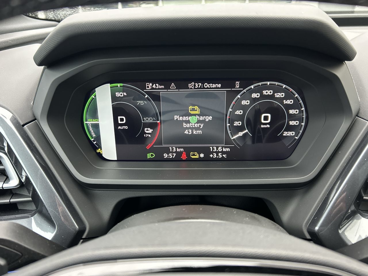 Audi Q4 e-tron  2025 à North Vancouver, Colombie-Britannique