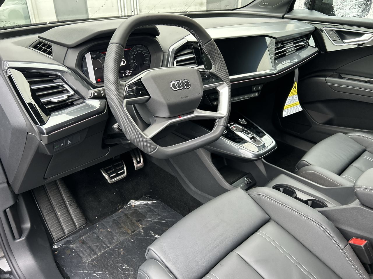 Audi Q4 e-tron  2025 à North Vancouver, Colombie-Britannique