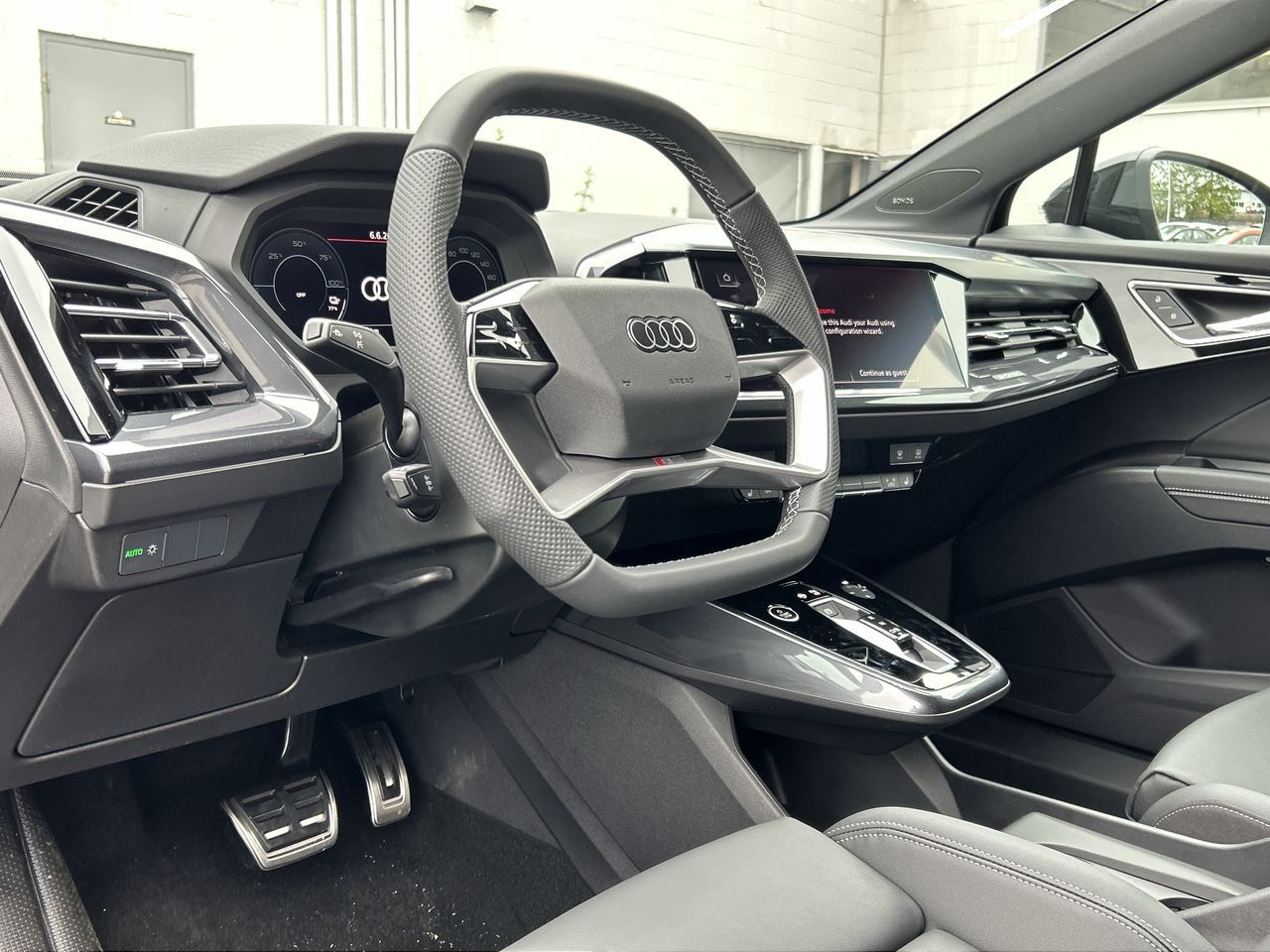 Audi Q4 e-tron  2025 à North Vancouver, Colombie-Britannique