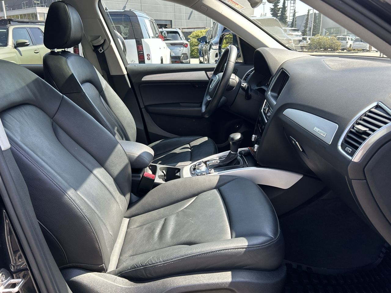 Audi Q5  2016 à North Vancouver, Colombie-Britannique