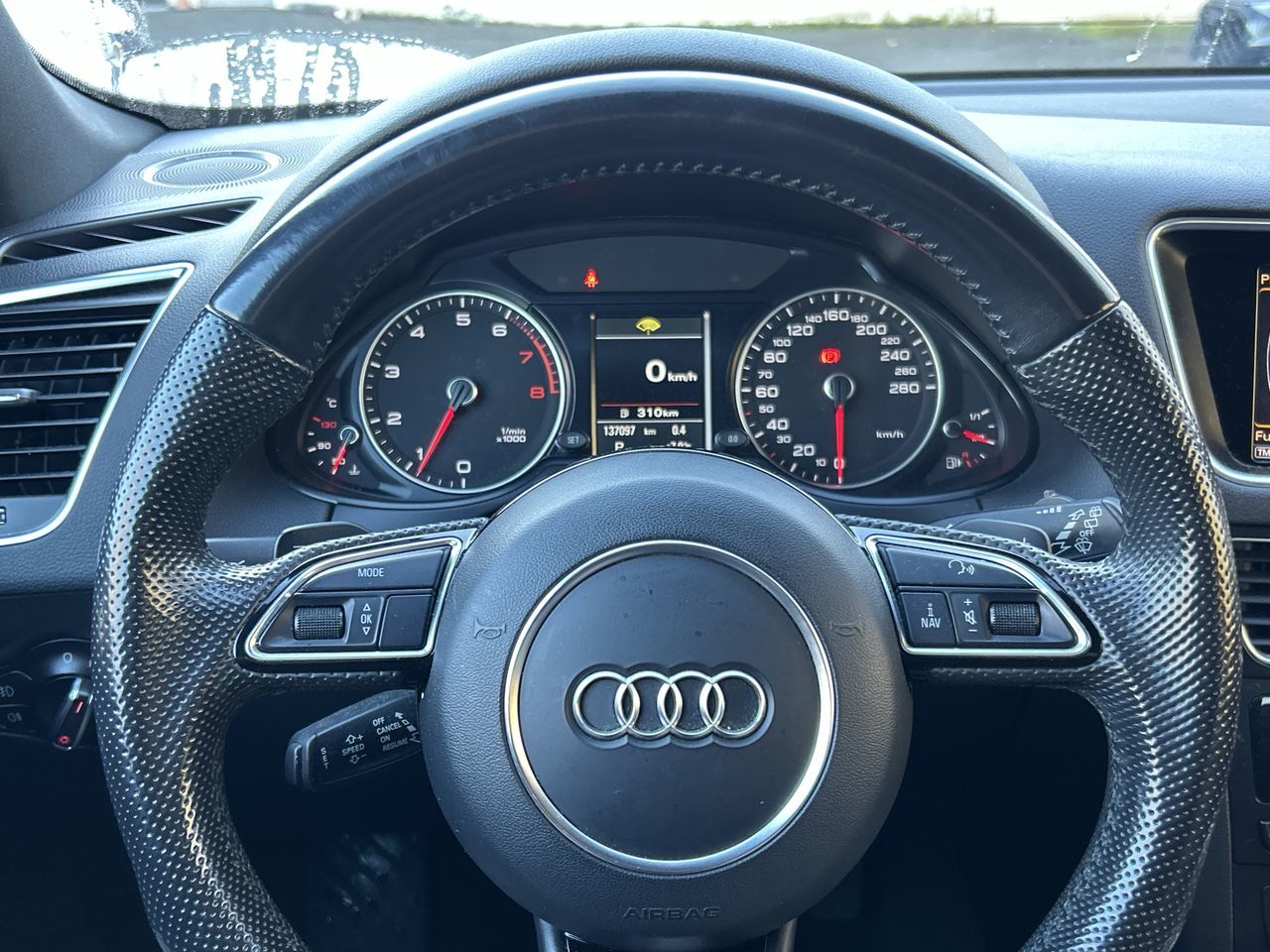 Audi Q5  2017 à North Vancouver, Colombie-Britannique
