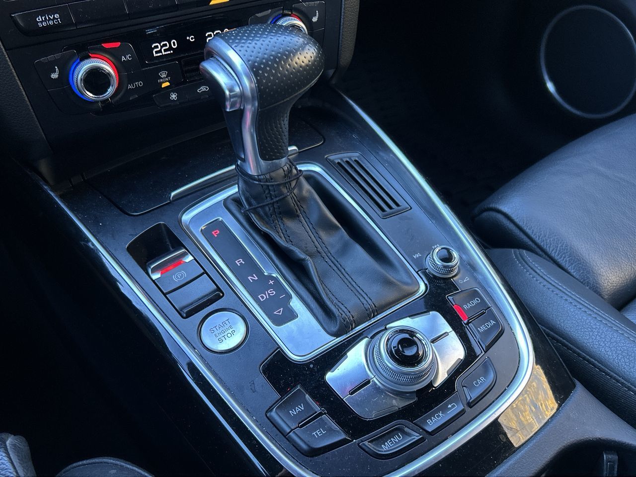 Audi Q5  2017 à North Vancouver, Colombie-Britannique