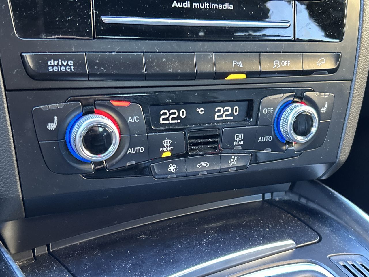 Audi Q5  2017 à North Vancouver, Colombie-Britannique