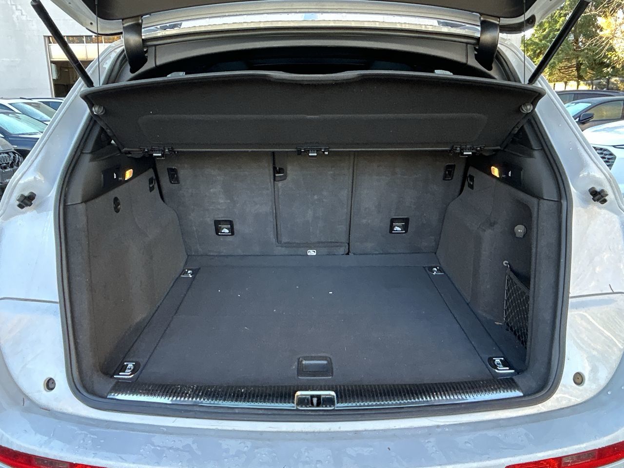 Audi Q5  2017 à North Vancouver, Colombie-Britannique