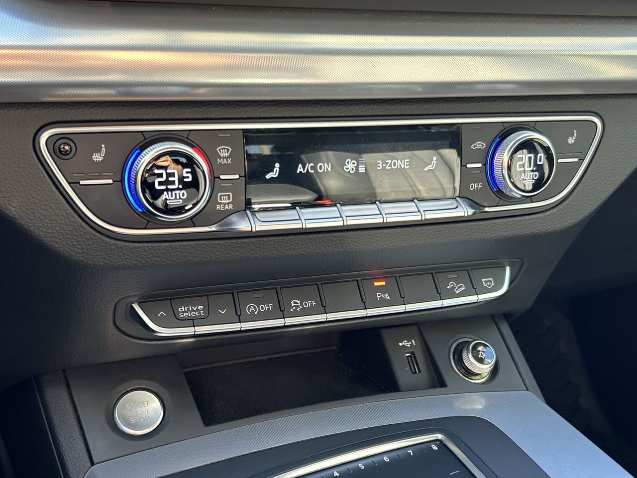 Audi Q5  2019 à North Vancouver, Colombie-Britannique