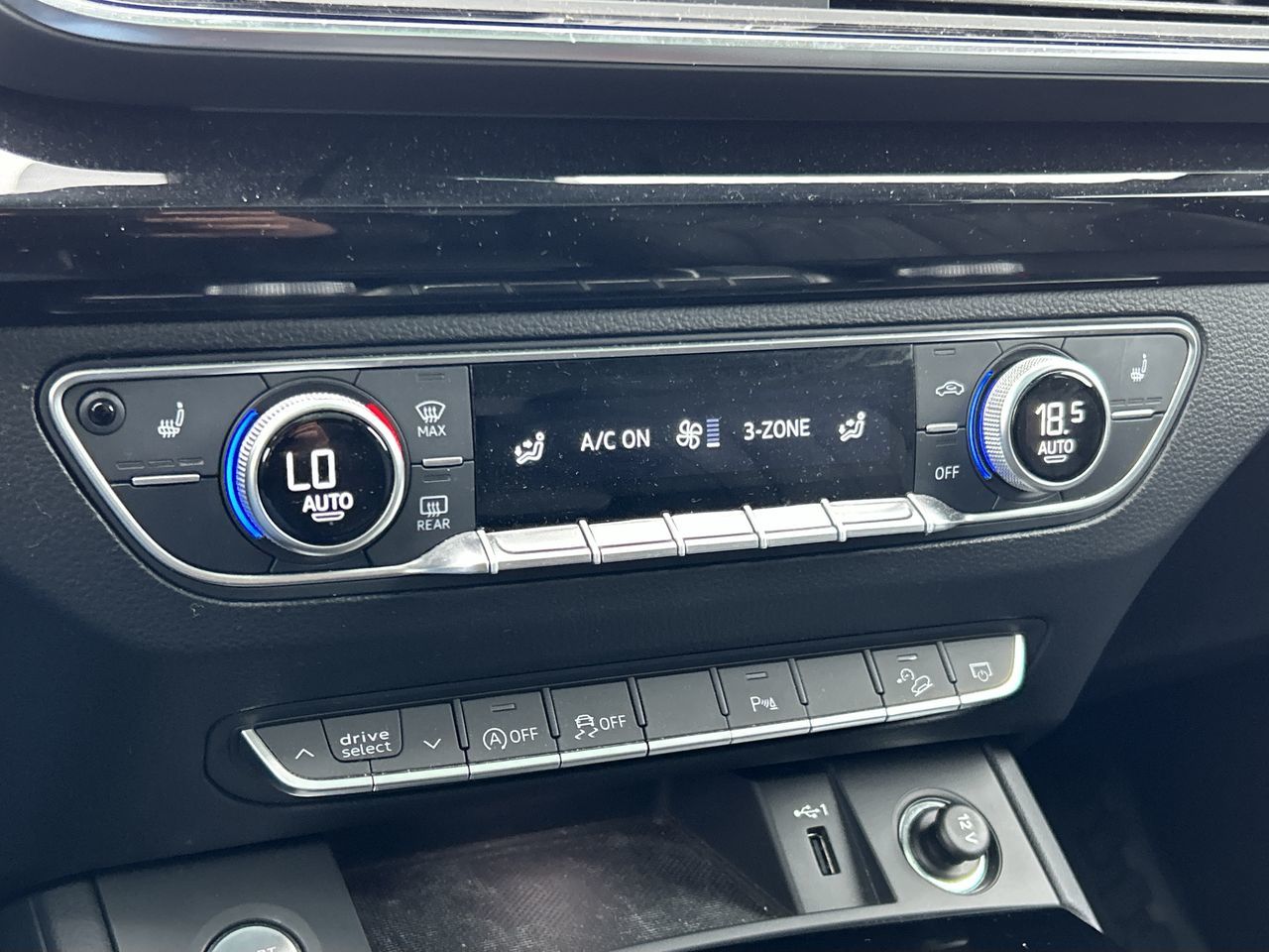 Audi Q5  2022 à North Vancouver, Colombie-Britannique