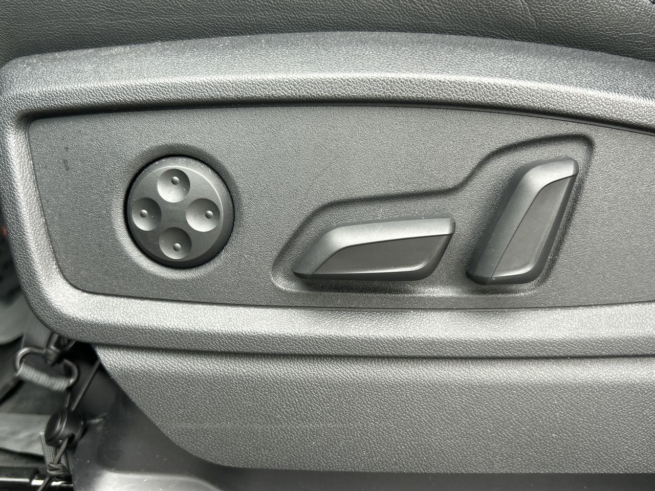 2023 Audi Q5 in North Vancouver, British Columbia
