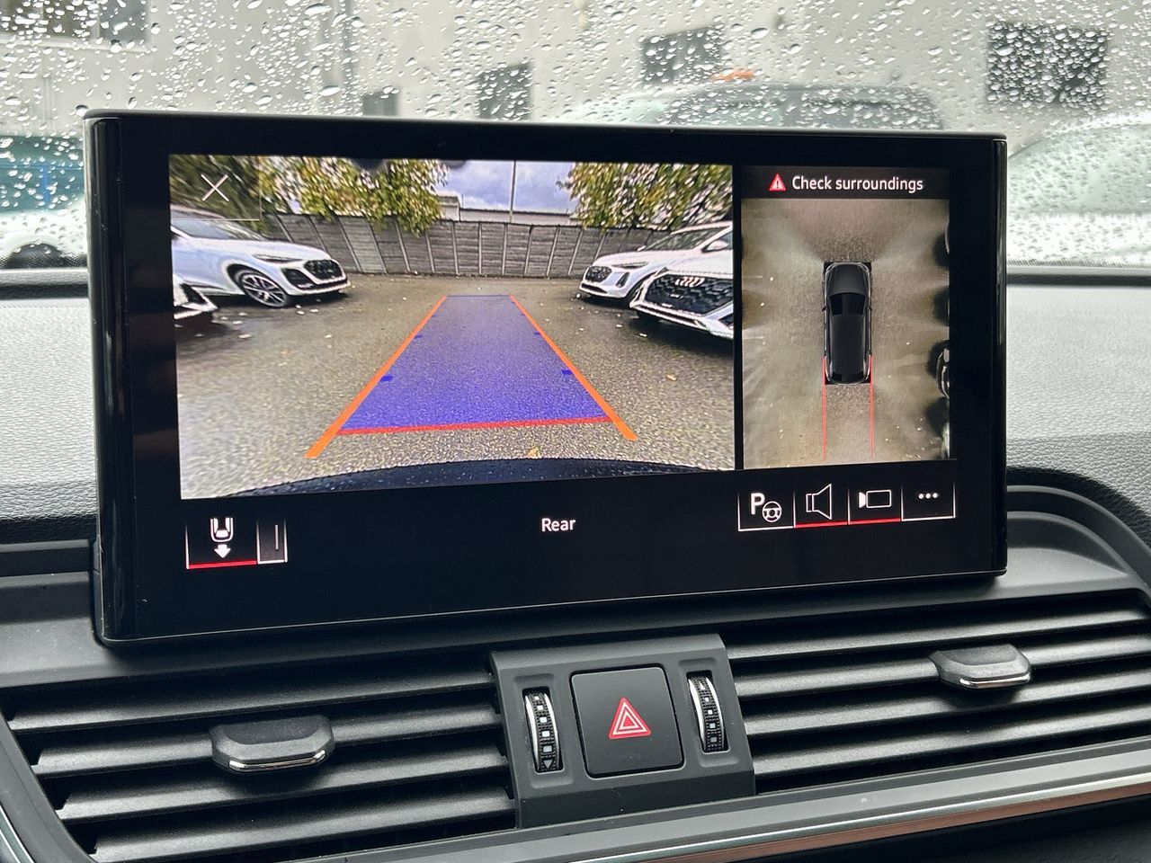 Audi Q5  2023 à North Vancouver, Colombie-Britannique