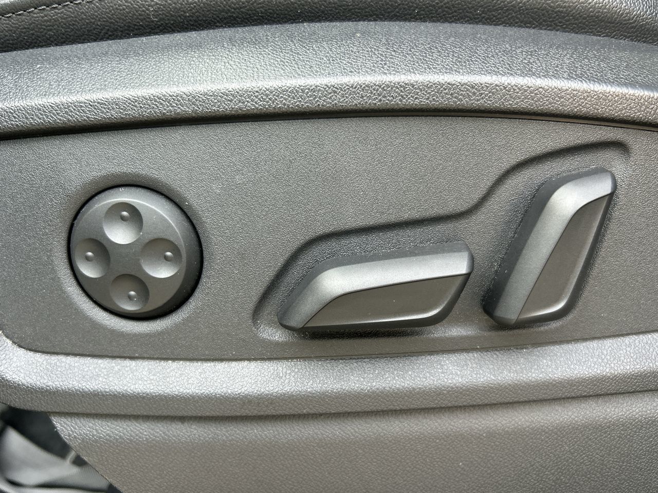 Audi Q5  2023 à North Vancouver, Colombie-Britannique