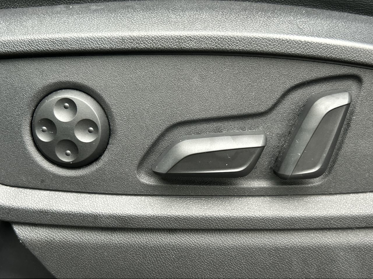 2023 Audi Q5 in North Vancouver, British Columbia