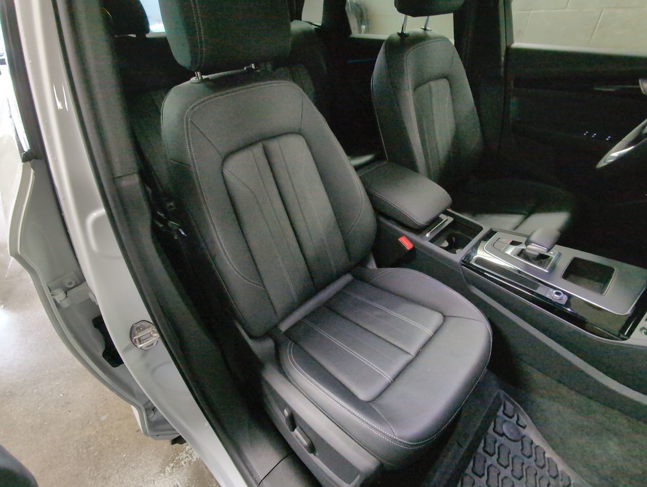 2024 Audi Q5 in North Vancouver, British Columbia