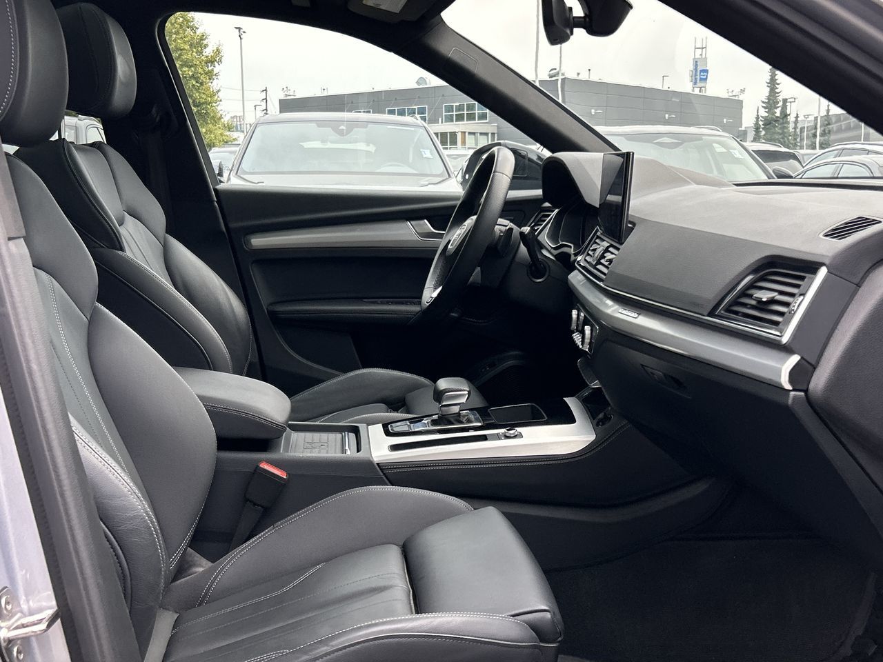 Audi Q5  2024 à North Vancouver, Colombie-Britannique