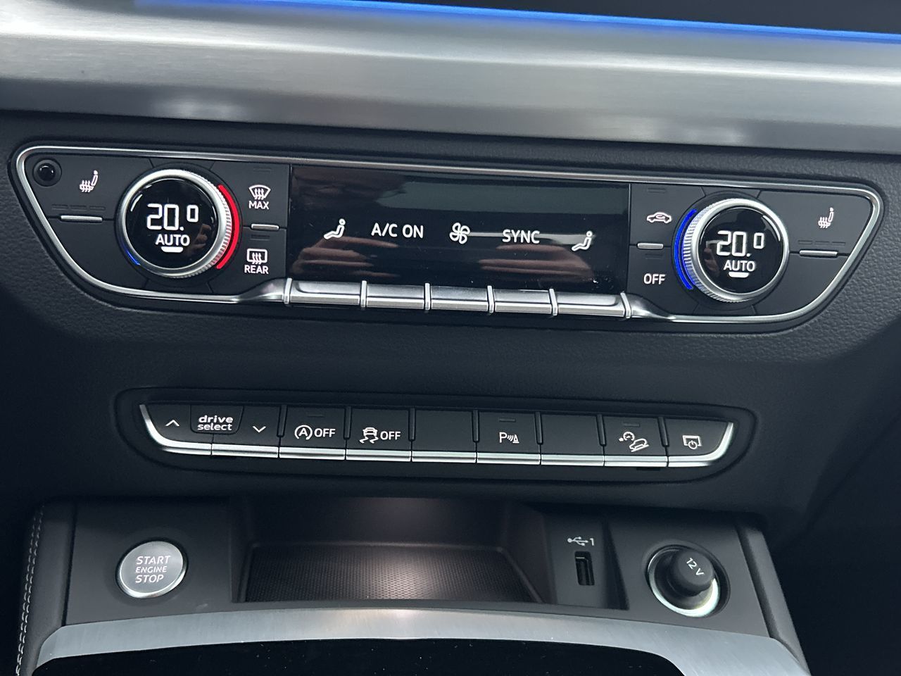 2025 Audi Q5 in North Vancouver, British Columbia