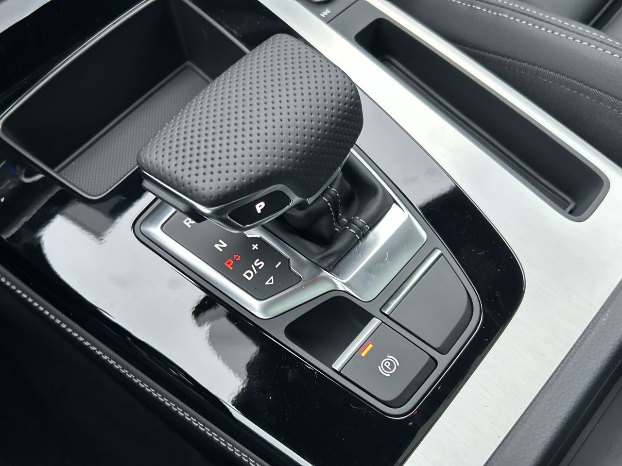 2025 Audi Q5 in North Vancouver, British Columbia