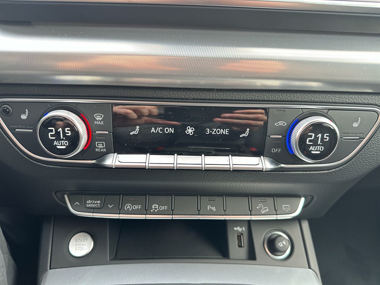 2025 Audi Q5 in North Vancouver, British Columbia