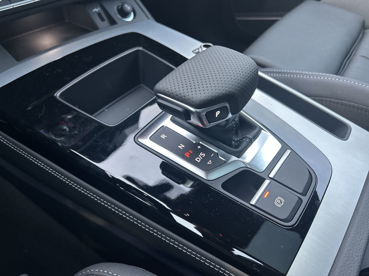 Audi Q5  2025 à North Vancouver, Colombie-Britannique