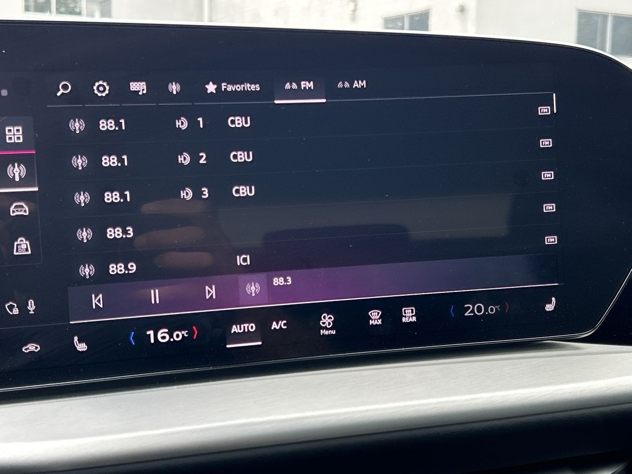 2025 Audi Q5 in North Vancouver, British Columbia