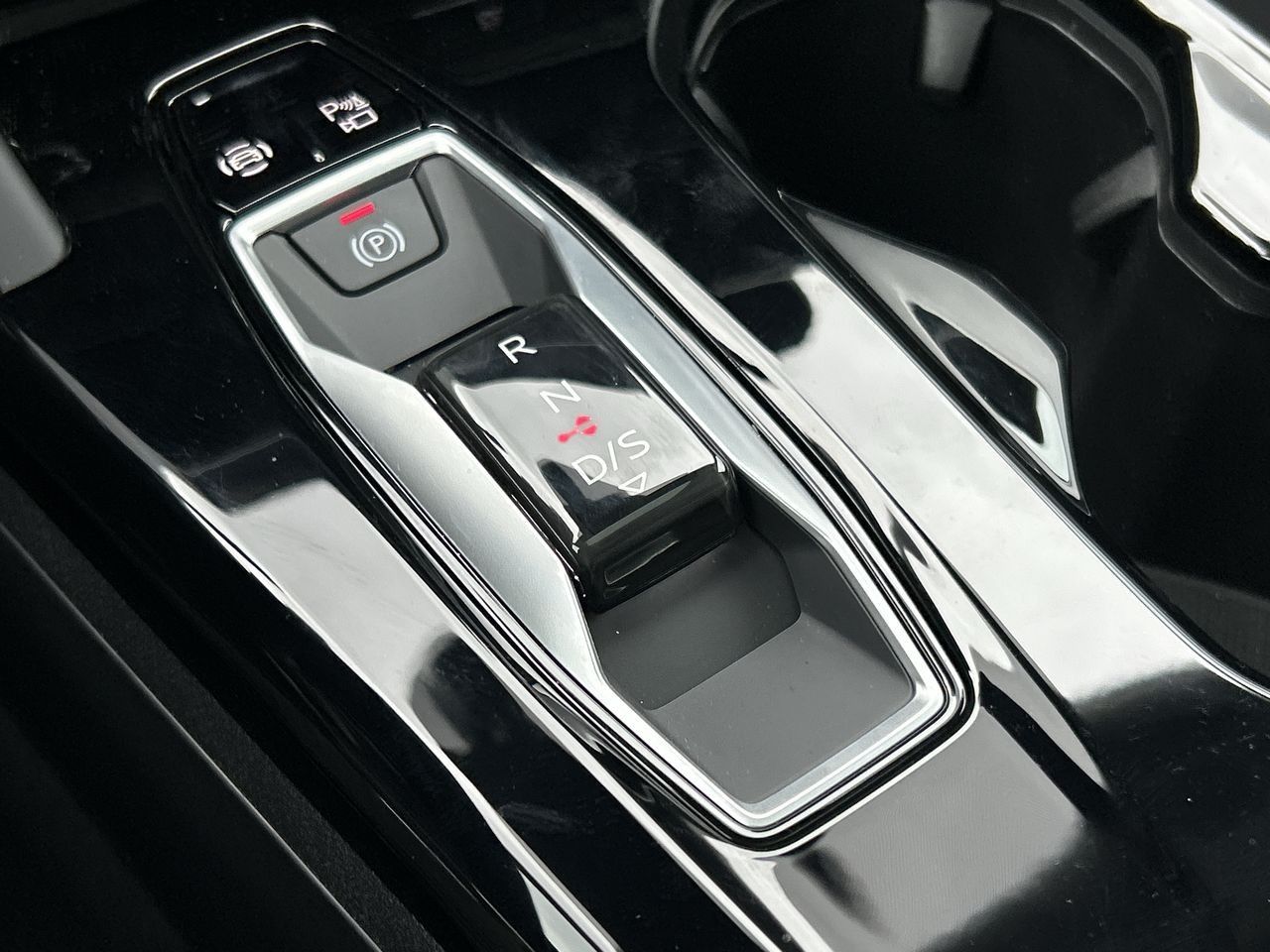 2025 Audi Q5 in North Vancouver, British Columbia