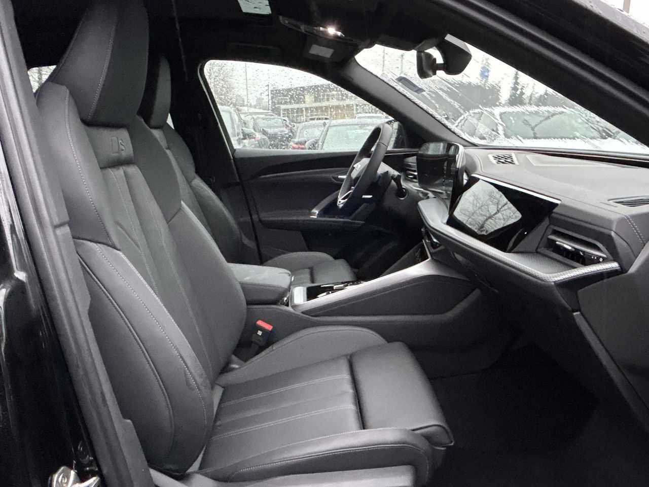 2025 Audi Q5 in North Vancouver, British Columbia