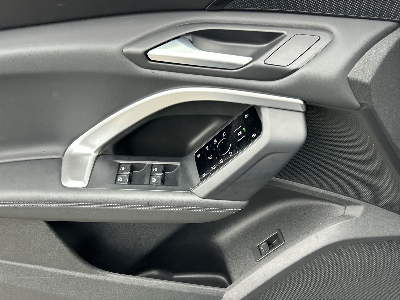 Audi Q5  2025 à North Vancouver, Colombie-Britannique