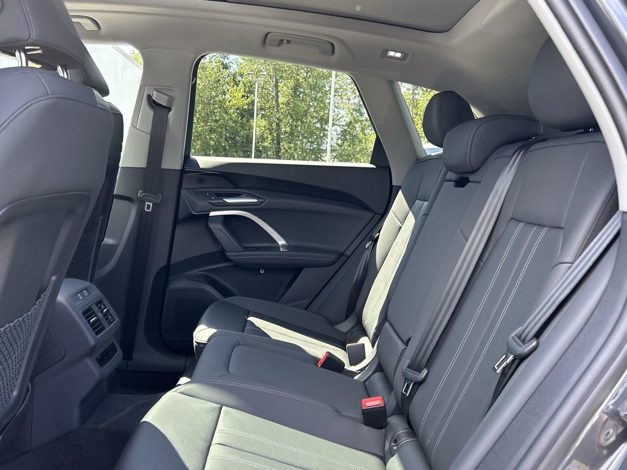 2025 Audi Q5 in North Vancouver, British Columbia