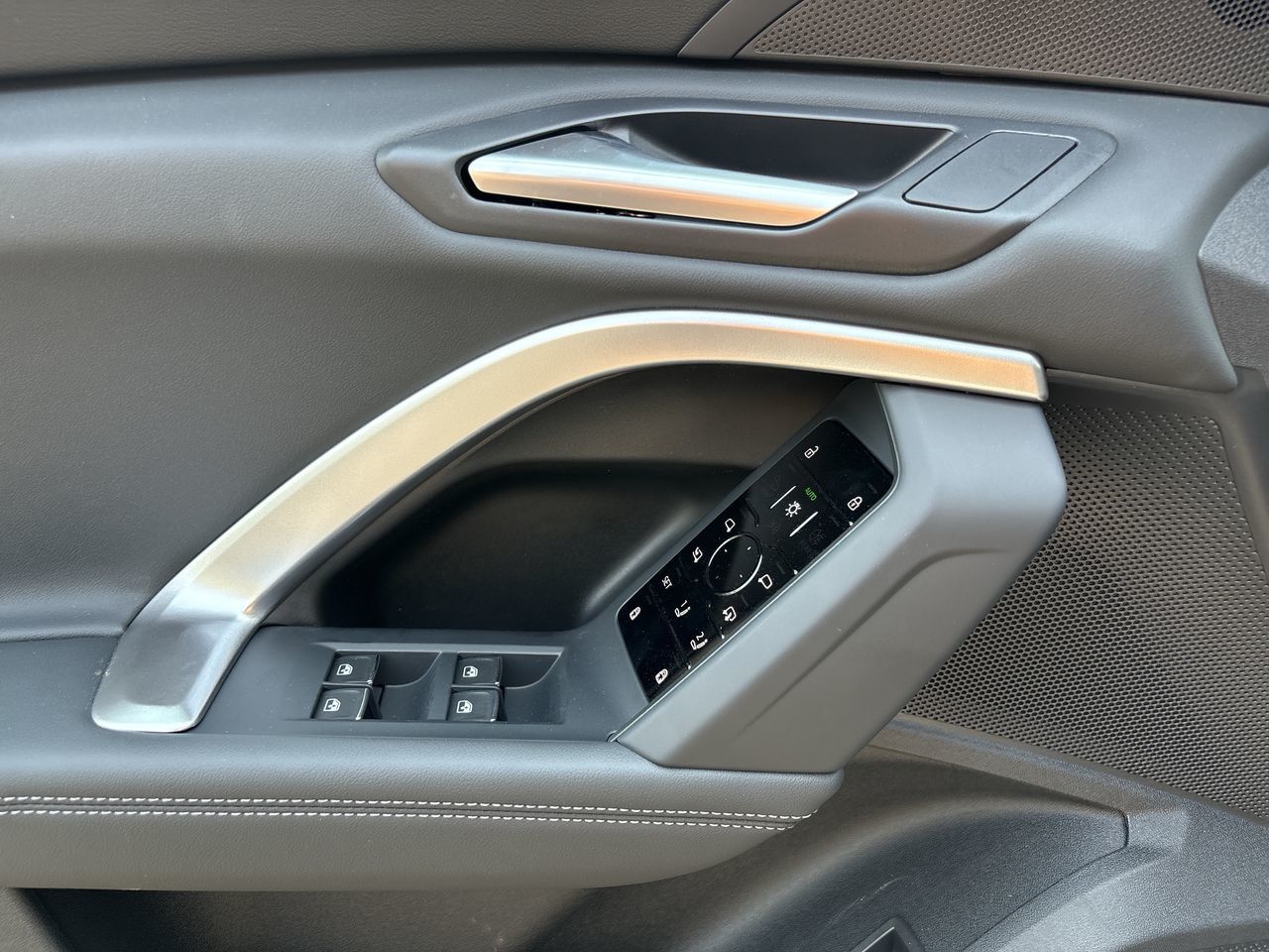 2026 Audi Q5 in North Vancouver, British Columbia