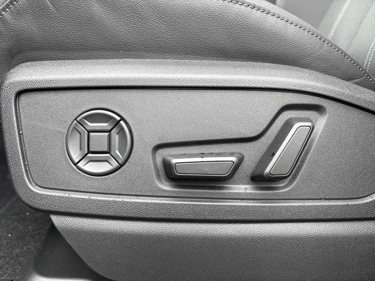 2026 Audi Q5 in North Vancouver, British Columbia