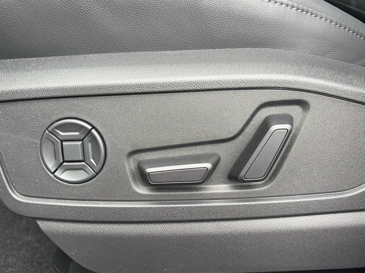 2026 Audi Q5 in North Vancouver, British Columbia
