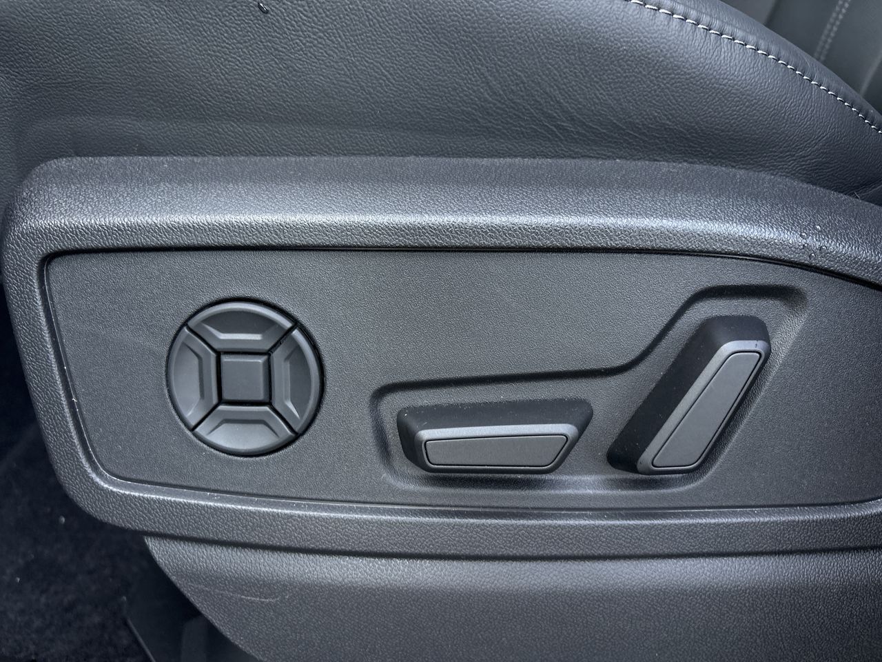 2026 Audi Q5 in North Vancouver, British Columbia