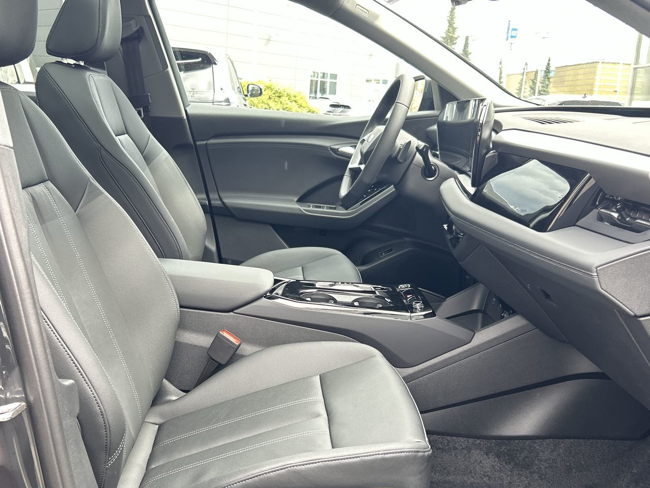 Audi Q6 e-tron  2025 à North Vancouver, Colombie-Britannique