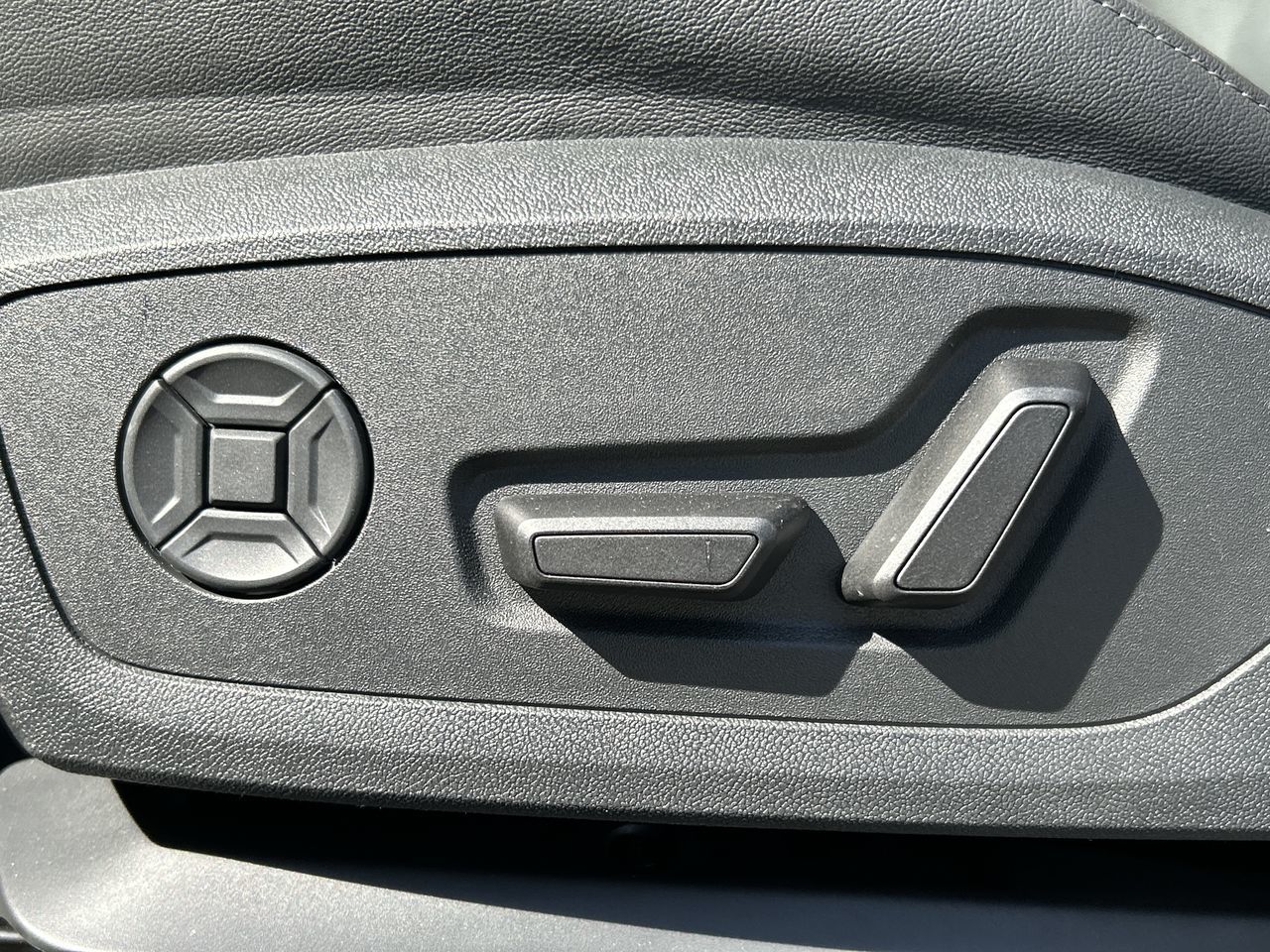 2025 Audi Q6 e-tron in North Vancouver, British Columbia