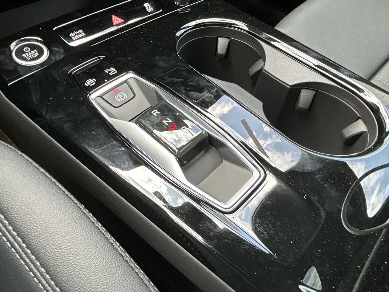 Audi Q6 e-tron  2025 à North Vancouver, Colombie-Britannique