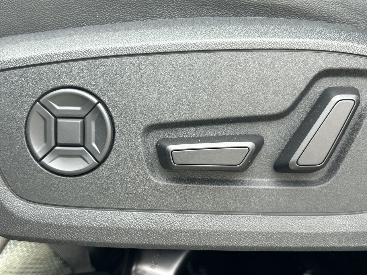 2025 Audi Q6 e-tron in North Vancouver, British Columbia
