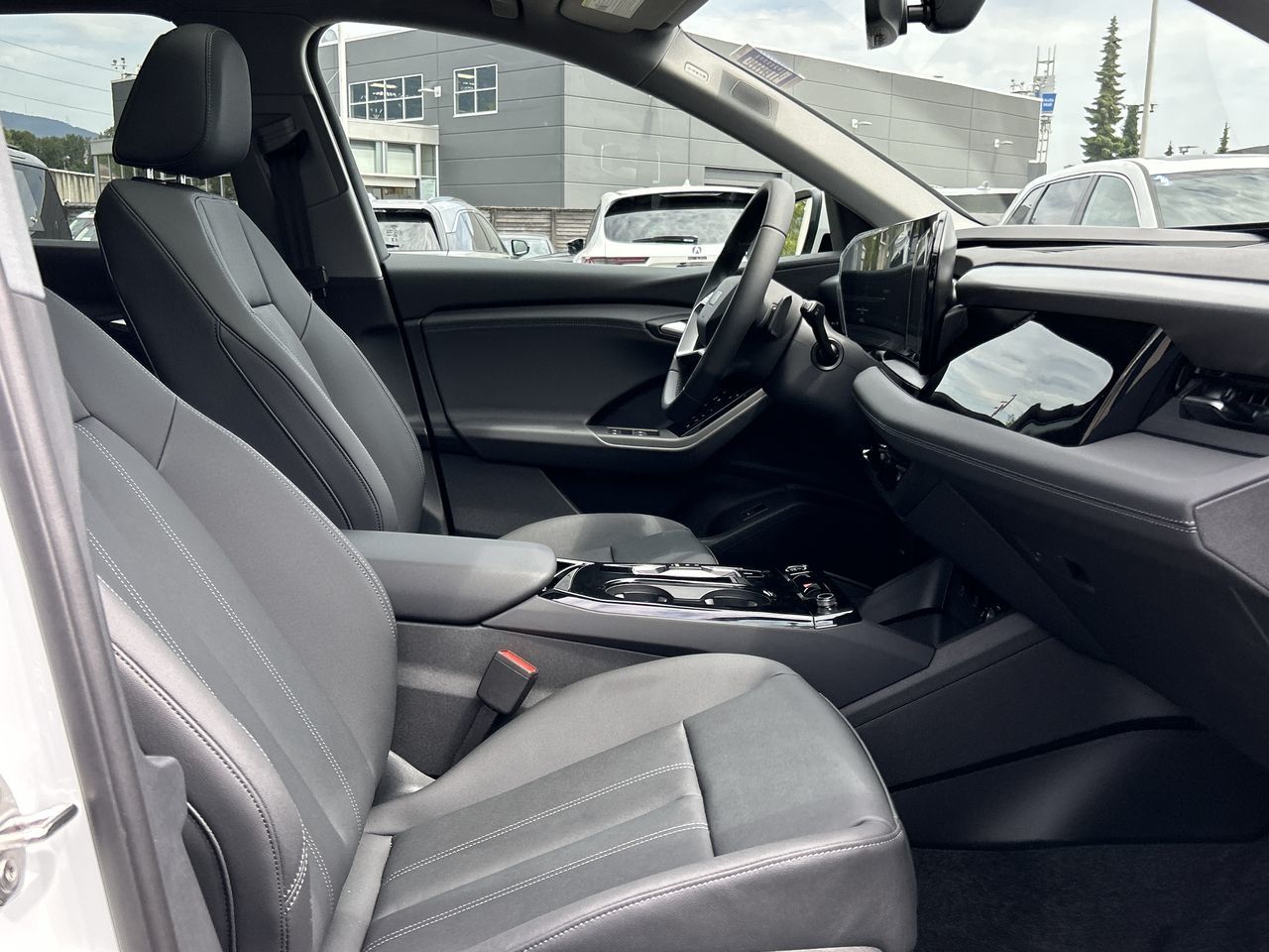 Audi Q6 e-tron  2025 à North Vancouver, Colombie-Britannique