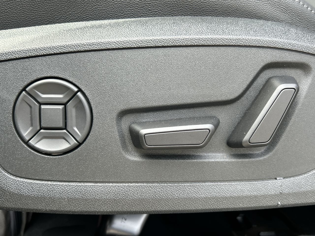 2025 Audi Q6 e-tron in North Vancouver, British Columbia