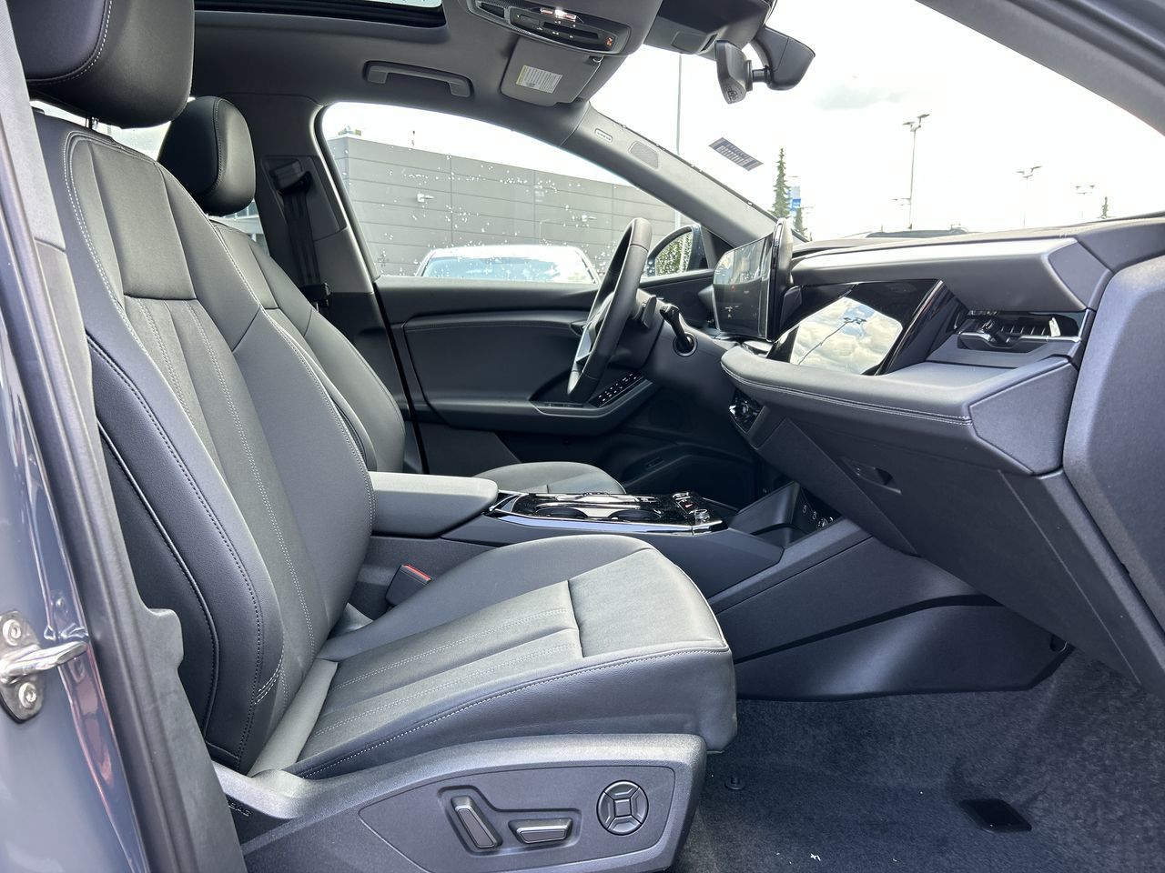 Audi Q6 e-tron  2025 à North Vancouver, Colombie-Britannique