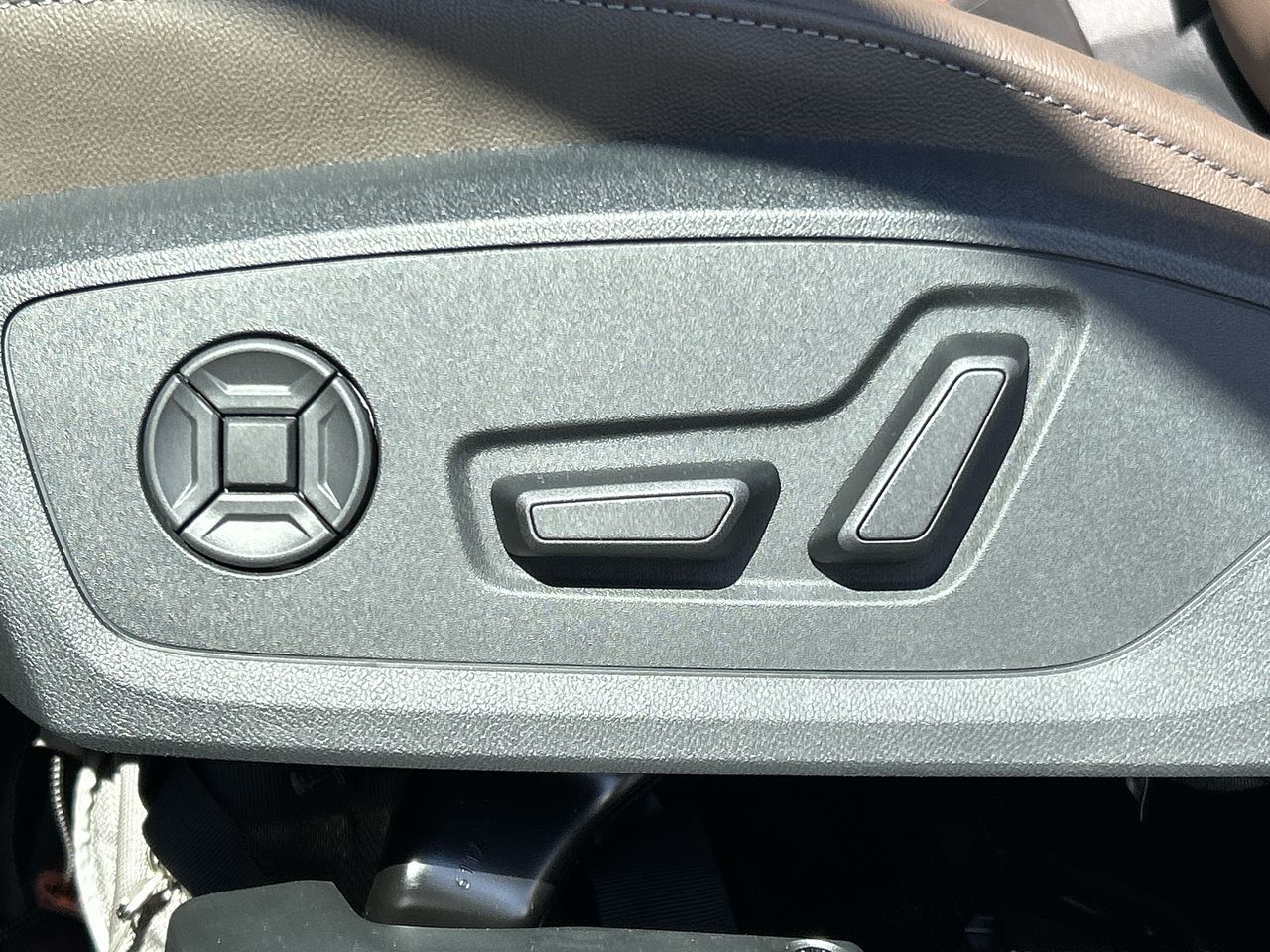 2025 Audi Q6 e-tron in North Vancouver, British Columbia