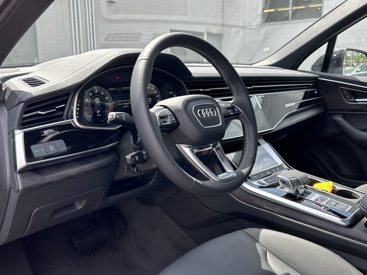 2025 Audi Q7 in North Vancouver, British Columbia